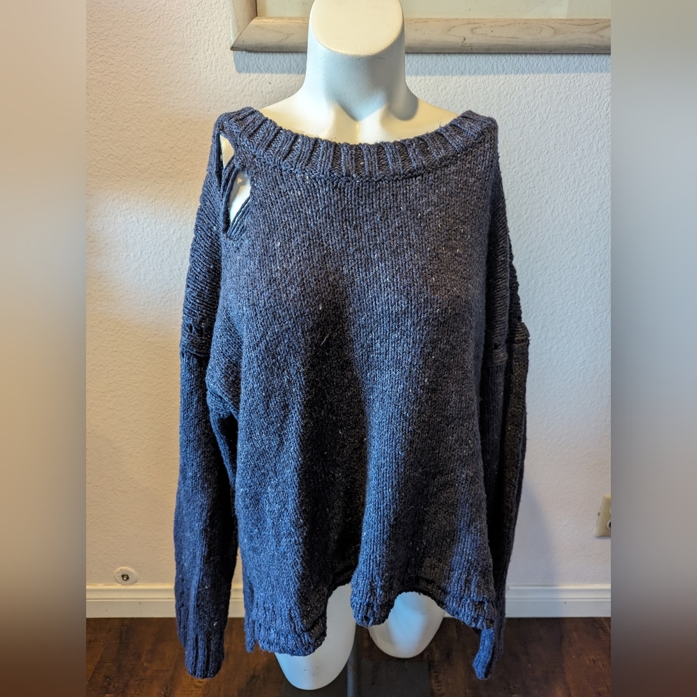 Wildfox Wool Blend Sweater size Large